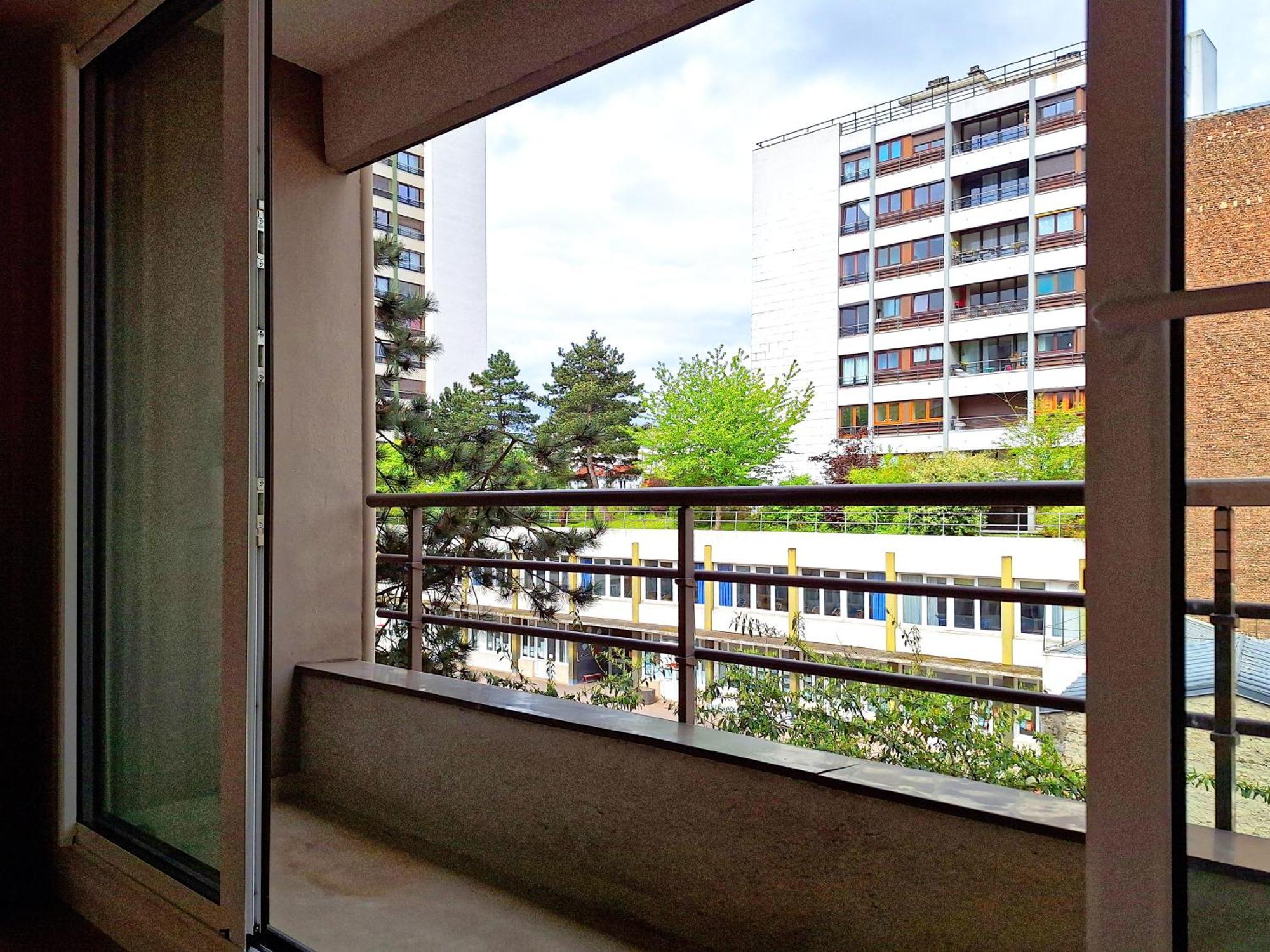 Chic Parisian Studio Retreat Bright Spacious And Secure Parking ภายนอก รูปภาพ